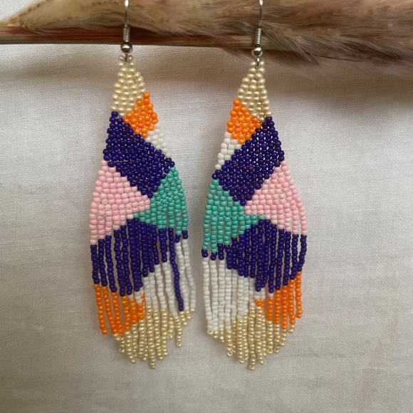 🌟 Buy 2 Pairs, Get One Free, NWT Handmade Boho-Style Beaded Tassel Earrings - Picture 6 of 6